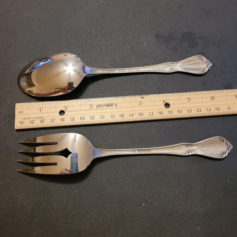 Oneida Craft Deluxe Stainless Chateau Servinh Meat Fork and Serving‎ Spoon